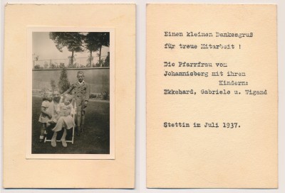 Die Pfarrfrau von Johannisberg mit ihren Kindern Ekkehard, Gabriele u. Wigand Stettin im juli 1937