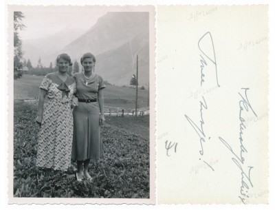 Twee zusjes juli 1934